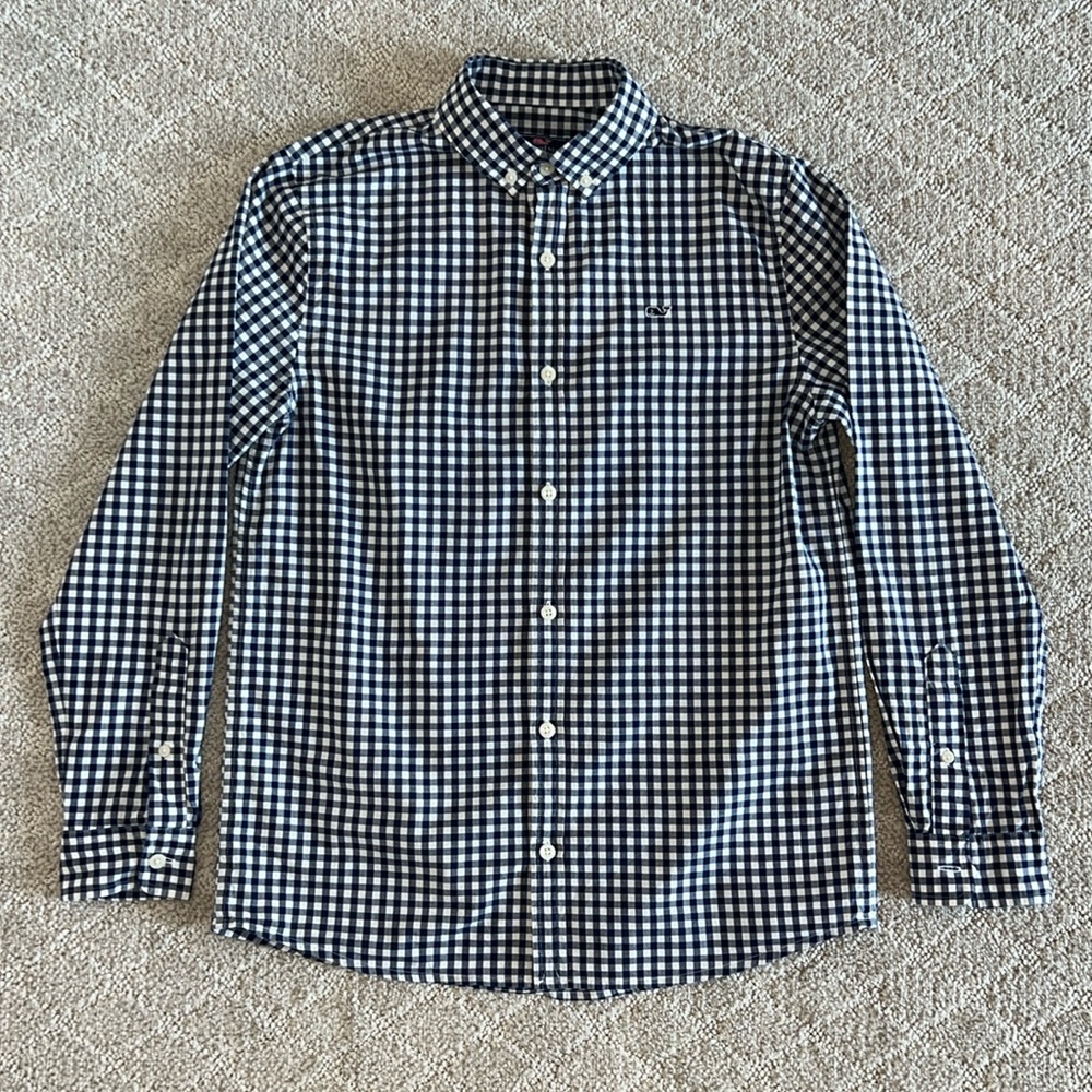Boys Vineyard Vines Button Down Shirt size Large